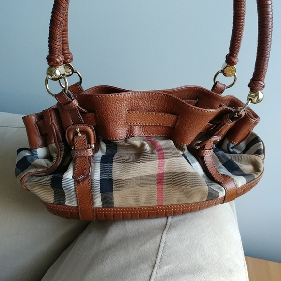 Burberry House Check Canvas Leather Shoulder Bag - Picture 2 of 11